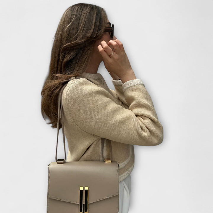 Klassische Jacke mit Ziertaschen